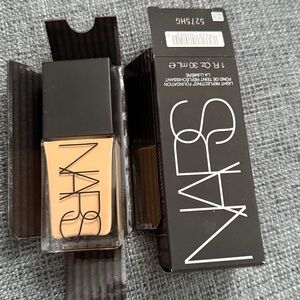 NARS Light Reflecting Foundation - Warm Tan